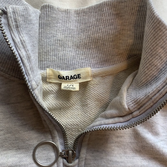 Cropped 3/4 zip sweater - Picture 2 of 2